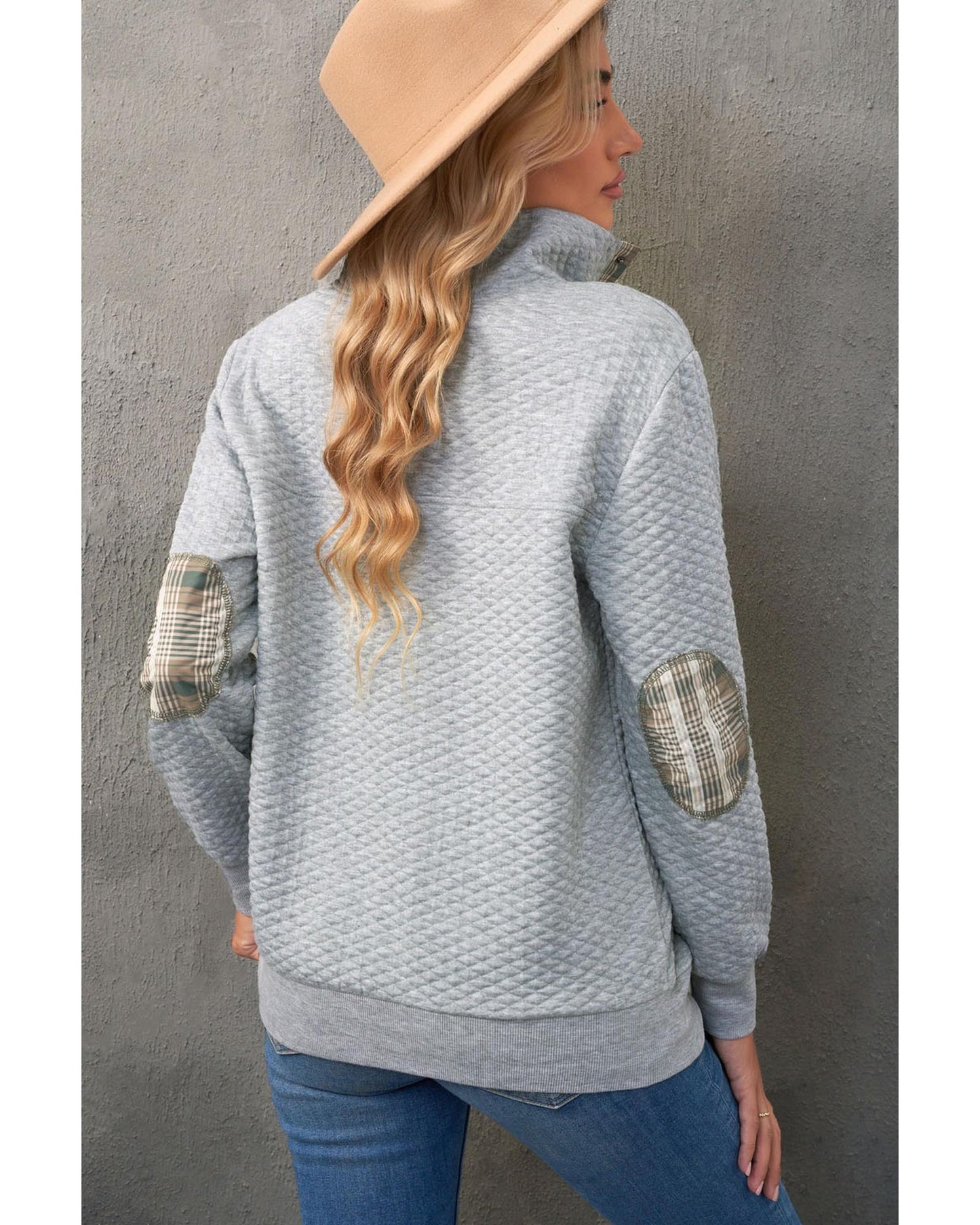 Azura Exchange Quilted Plaid Elbow Patch Sweatshirt - XL
